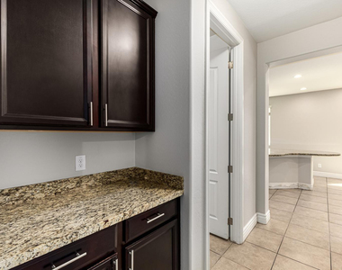 4307 E Yellowstone Place - Photo Thumbnail 60