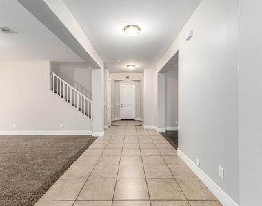 4307 E Yellowstone Place - Photo Thumbnail 11