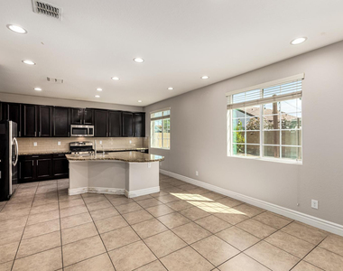 4307 E Yellowstone Place - Photo Thumbnail 53