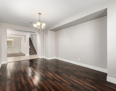 4307 E Yellowstone Place - Photo Thumbnail 28