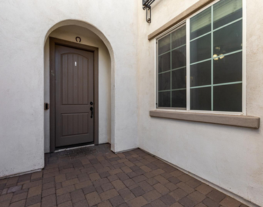 4307 E Yellowstone Place - Photo Thumbnail 5