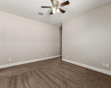 4307 E Yellowstone Place - Photo Thumbnail 61