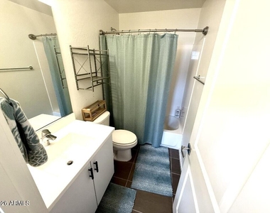 2329 E Huntington Drive - Photo Thumbnail 18