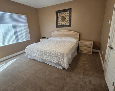 9911 E Prospector Drive - Photo Thumbnail 14