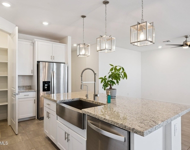 4328 W Janie Street - Photo Thumbnail 7
