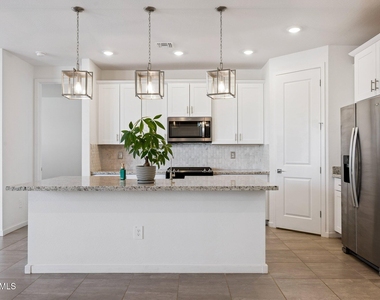4328 W Janie Street - Photo Thumbnail 5