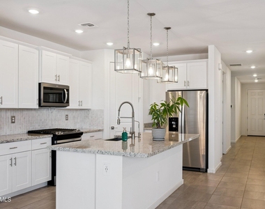4328 W Janie Street - Photo Thumbnail 9