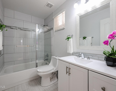 14816 W Merrell Street - Photo Thumbnail 6