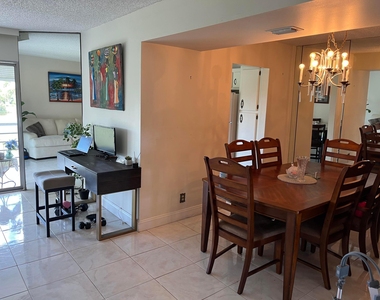3871 Via Poinciana - Photo Thumbnail 2