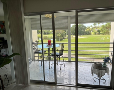3871 Via Poinciana - Photo Thumbnail 15