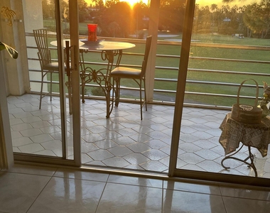 3871 Via Poinciana - Photo Thumbnail 18