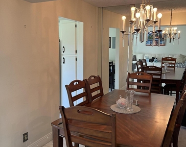 3871 Via Poinciana - Photo Thumbnail 3