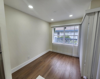 2011 Nw 46th Avenue - Photo Thumbnail 6