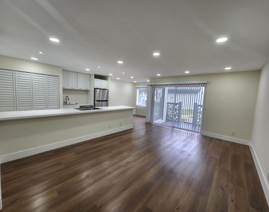 2011 Nw 46th Avenue - Photo Thumbnail 1