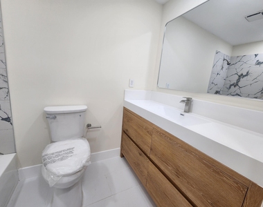 2011 Nw 46th Avenue - Photo Thumbnail 8