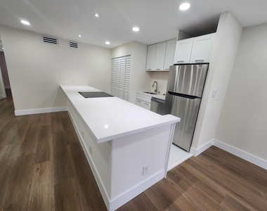2011 Nw 46th Avenue - Photo Thumbnail 4