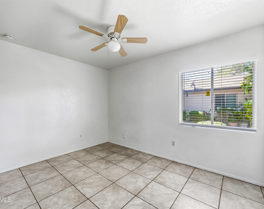 904 W Malibu Drive - Photo Thumbnail 19