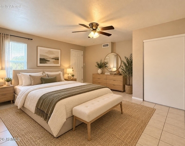 2913 W Woodridge Drive - Photo Thumbnail 11