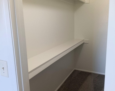 623 W Guadalupe Road - Photo Thumbnail 23