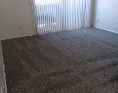 623 W Guadalupe Road - Photo Thumbnail 6