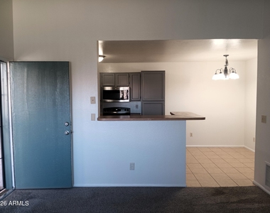 623 W Guadalupe Road - Photo Thumbnail 15