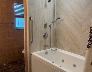 7187 Thompson Road - Photo Thumbnail 8