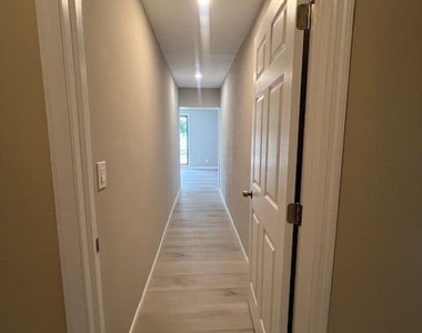 7187 Thompson Road - Photo Thumbnail 18