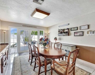 7187 Thompson Road - Photo Thumbnail 30