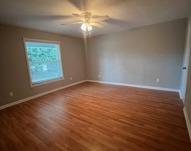 7187 Thompson Road - Photo Thumbnail 13