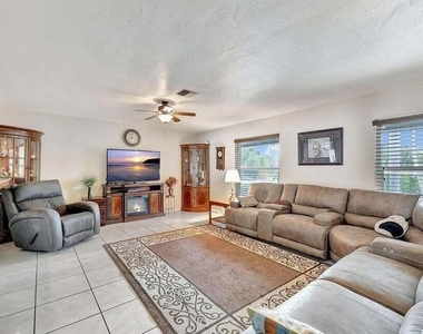 7187 Thompson Road - Photo Thumbnail 28