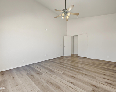 92 W Ivanhoe Street - Photo Thumbnail 15