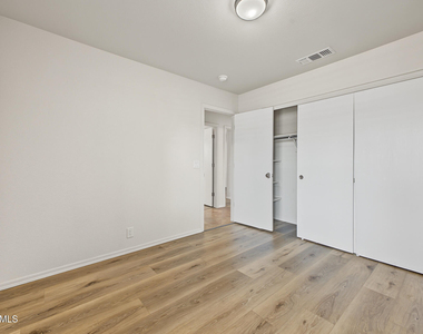 92 W Ivanhoe Street - Photo Thumbnail 23