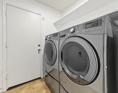 92 W Ivanhoe Street - Photo Thumbnail 28