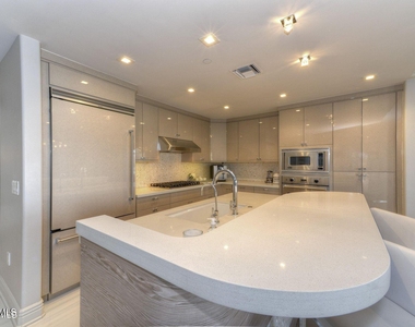 7181 E Camelback Road - Photo Thumbnail 2