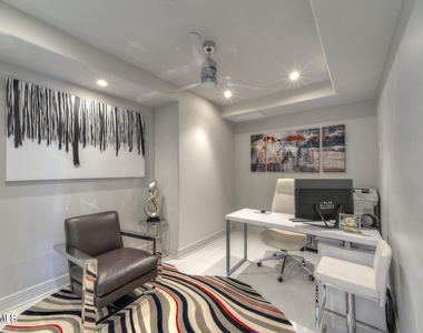 7181 E Camelback Road - Photo Thumbnail 4