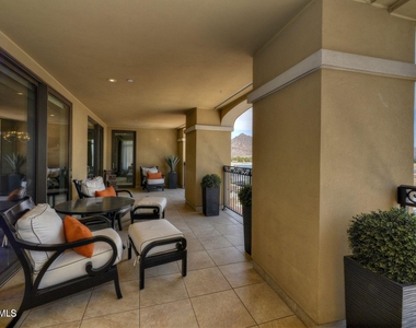 7181 E Camelback Road - Photo Thumbnail 13
