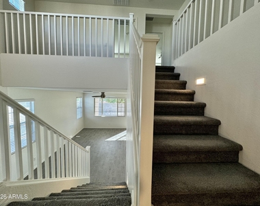 905 S Canal Drive - Photo Thumbnail 13