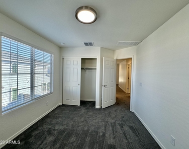 905 S Canal Drive - Photo Thumbnail 39