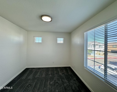 905 S Canal Drive - Photo Thumbnail 40