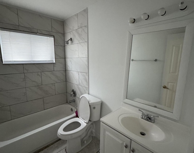 5215 Nw 16th Street - Photo Thumbnail 15