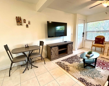 820 Lantern Tree Lane - Photo Thumbnail 7