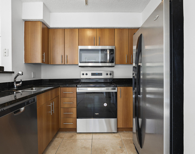 1001 Crystal Way - Photo Thumbnail 18