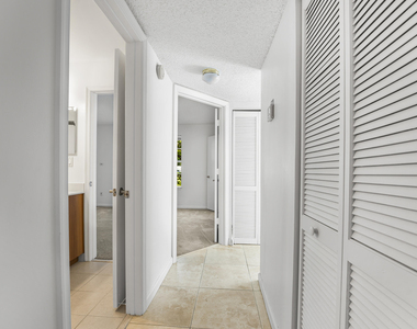 1001 Crystal Way - Photo Thumbnail 10