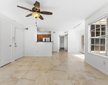 1001 Crystal Way - Photo Thumbnail 20