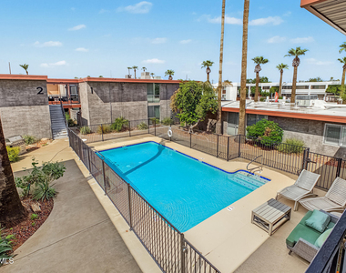 1225 E Medlock Drive - Photo Thumbnail 25