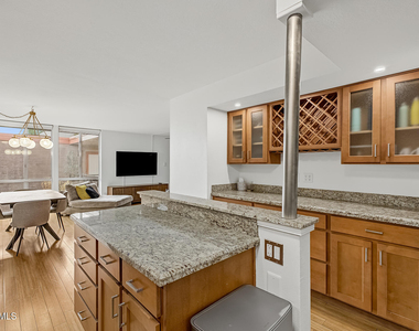 1225 E Medlock Drive - Photo Thumbnail 8