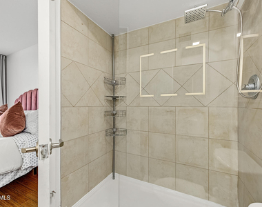 1225 E Medlock Drive - Photo Thumbnail 17