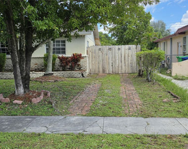 2310 Nw 60th Terrace - Photo Thumbnail 21