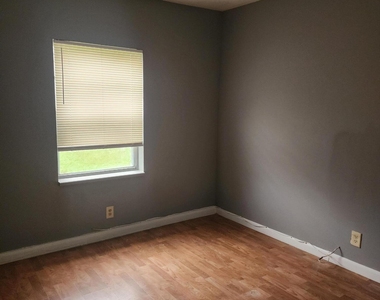 316 Sw 80th Avenue - Photo Thumbnail 5