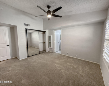 425 E Marco Polo Road - Photo Thumbnail 8